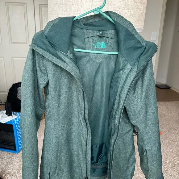 The North Face Women’s Forest Green Small TriClimate Jacket!